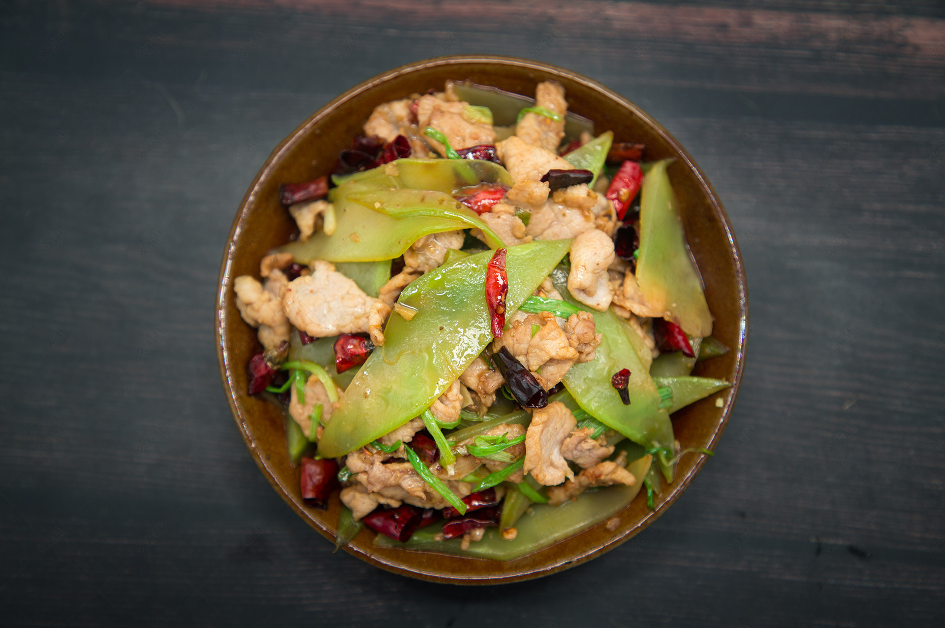 农家炒菜莴笋炒肉美食摄影